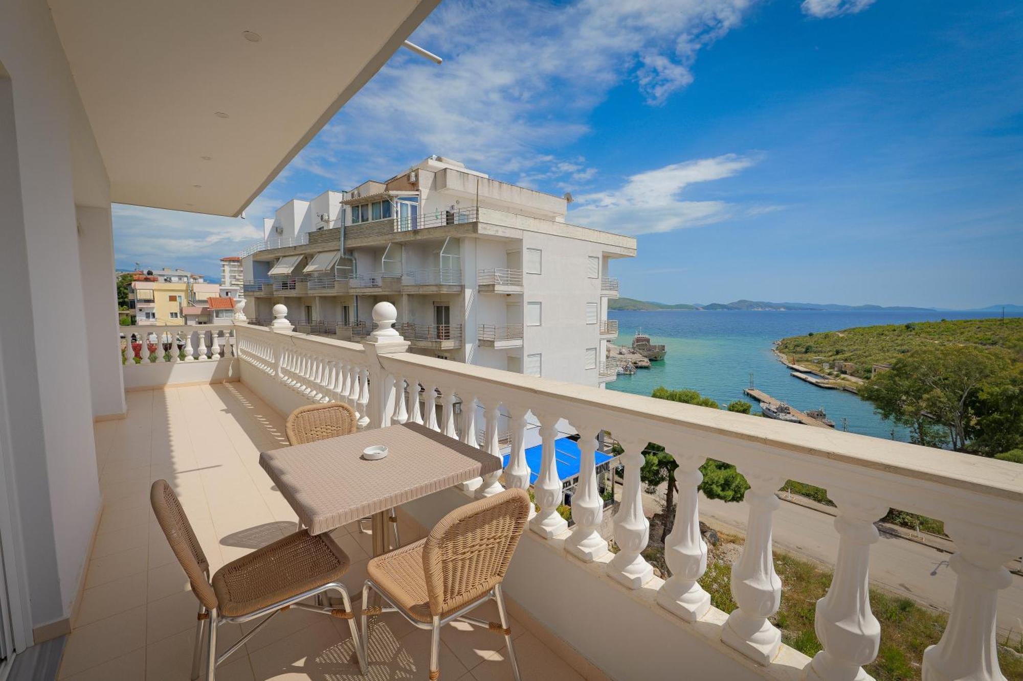Vila Marina Apartments Saranda Kültér fotó