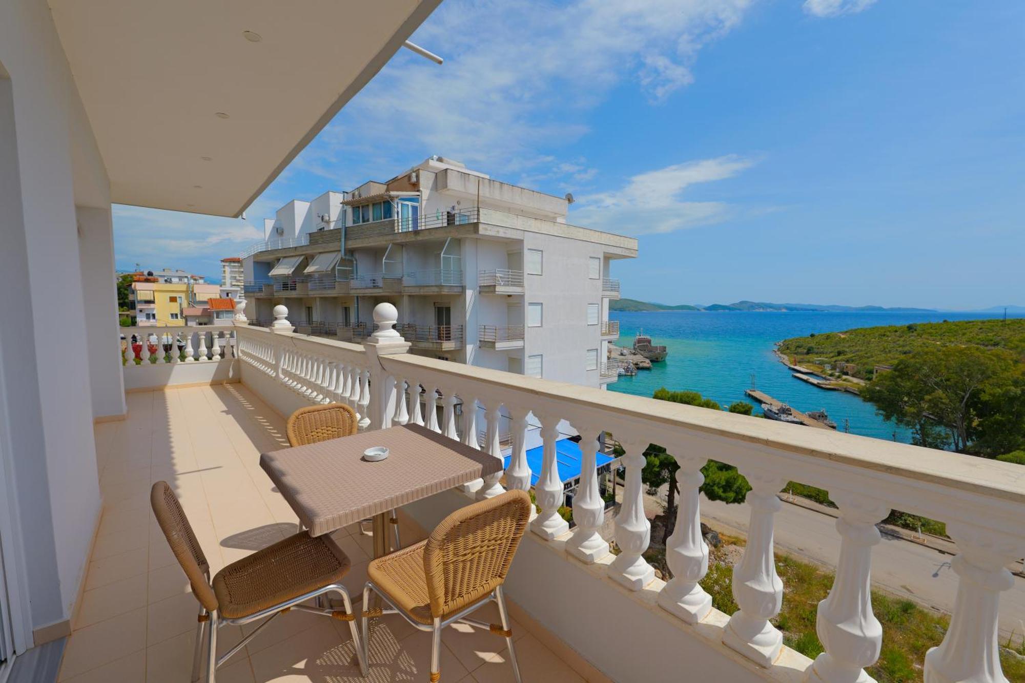 Vila Marina Apartments Saranda Kültér fotó